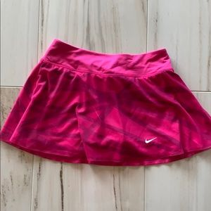 Women’s Nike tennis skirt